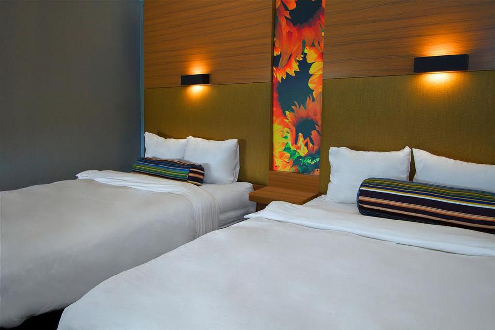 Hotel Aloft Tulsa Downtown Pokoj fotografie