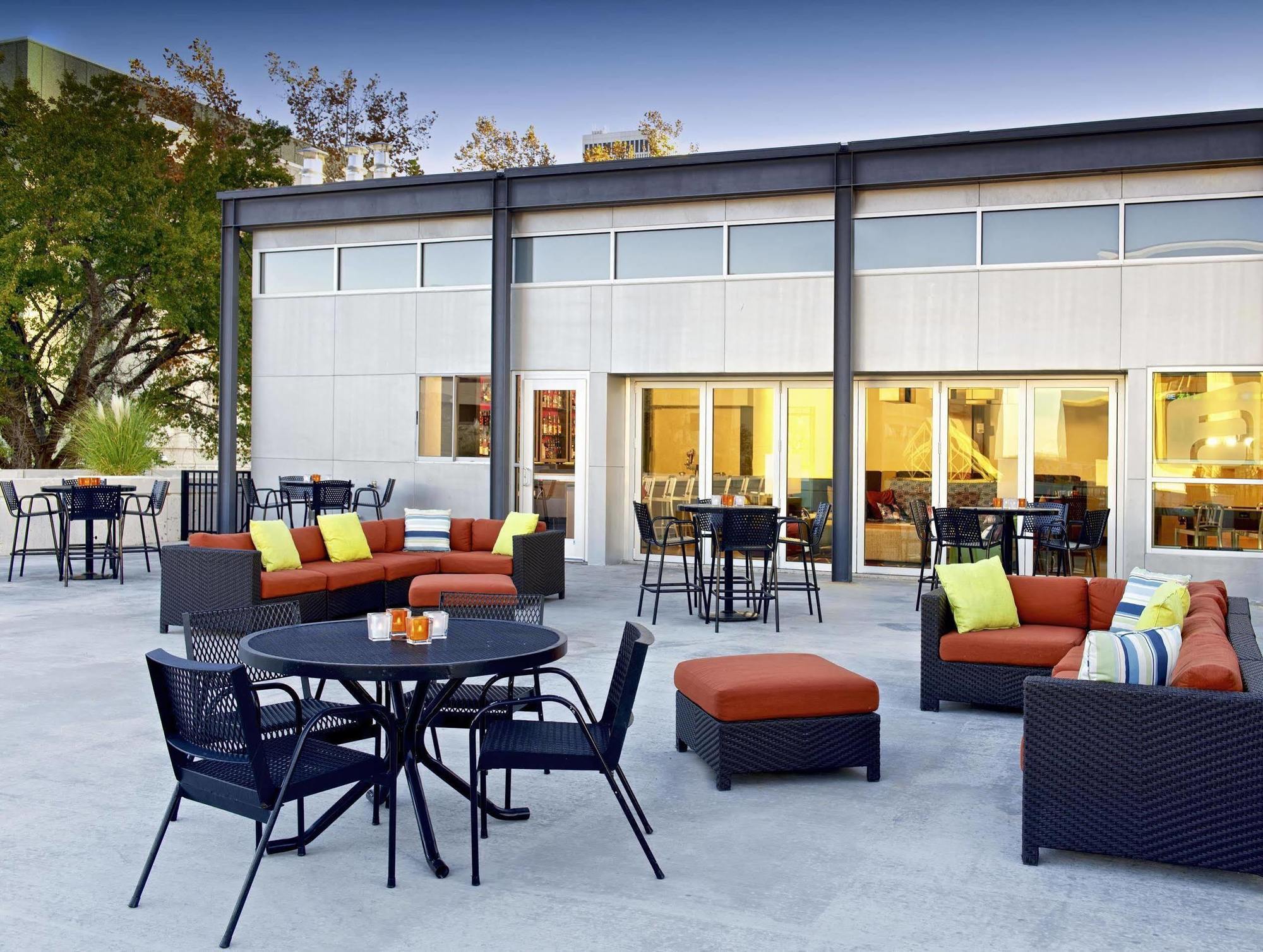 Hotel Aloft Tulsa Downtown Exteriér fotografie